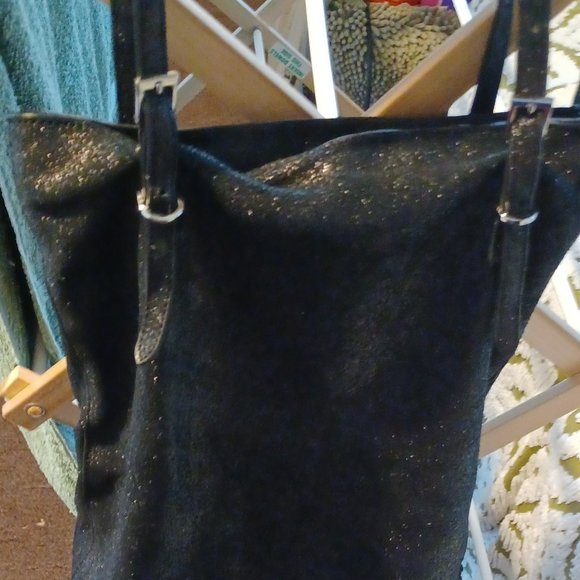 Tiffany and Fred - Picture 5 of 5